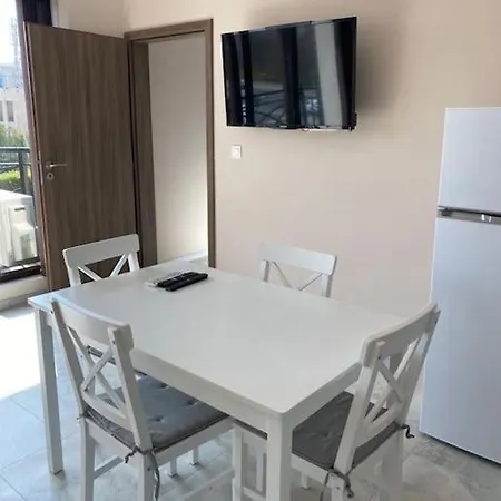 Famoso Apartment
